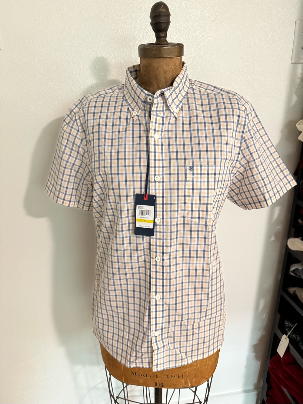 NWT Izod Men's Blue & White Plaid Short Sleeve Button Down Shirt Size S